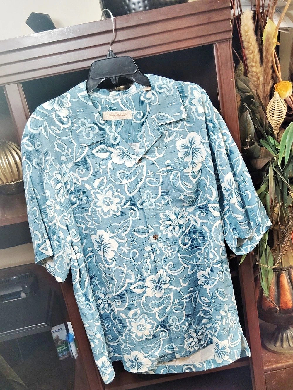 Tommy Bahama Floral Silk Shirt in Blue & White Size XL Like New